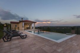 Nova villa sa predivnim pogledom, Labin,okolica, Istra, Labin, House