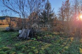 ISTRA, PAZIN - Kombinacija građevinskog, poljoprivrednog i zemljišta sportske namjene s kućom i pano pogledom, Pazin - Okolica, Terrain