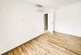 ISTRA, NOVIGRAD - Stan na prvom katu sa prostranom terasom, blizina mora!, Novigrad, Appartement