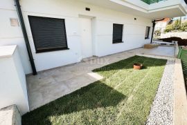 ISTRA, NOVIGRAD - Stan u prizemlju sa prostranom okućnicom, blizina mora!, Novigrad, Appartement