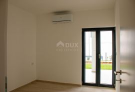 ISTRA, NOVIGRAD - Stan u prizemlju sa vrtom, blizina mora!, Novigrad, Appartment