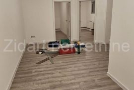 Batajnica, Kralja Vladislava, odličan dvosoban stan, Zemun, Appartment