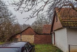 OGULIN,TOUNJ- Veliko imanje s kućom, gospodarskim objektima i šumom, Tounj, Land