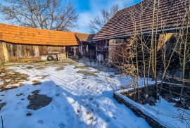 OGULIN,TOUNJ- Veliko imanje s kućom, gospodarskim objektima i šumom, Tounj, Land