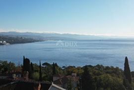 OPATIJA, VOLOSKO- građevinsko zemljište  640m2 S GRAĐ. DOZVOLOM!!! i pogledom na more za stambenu zgradu – stanove/apartmane/  obiteljsku kuću / villu / kuću za iznajmljivanje- odmor s bazenom, Opatija, Tierra