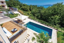 OPATIJA - BREGI - kuća / villa 240m2 sa pogledom na more i bazenom + uređen okoliš 800m2, Matulji, Casa