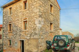 Brtonigla! Prediva Istarska kamena kuća sa pogledom na more!, Brtonigla, House
