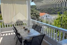 OTOK RAB, KAMPOR - Kuća s apartmanima 100 m od mora, Rab, Casa