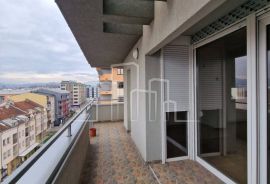 Četverosoban stan Penthouse 121m2 Istočno Sarajevo Lukavica Hilandarska Prodaja, Istočno Novo Sarajevo, Διαμέρισμα