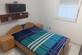 Vir, lijepi apartman u prizemlju, 150 m do mora, Vir, Appartement