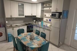 Vir, lijepi apartman u prizemlju, 150 m do mora, Vir, Appartement