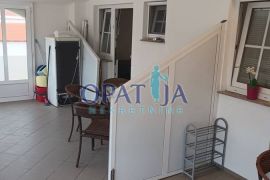 Vir, dva apartmana u cijeni od jednog, lijepa lokacija, Vir, Appartment