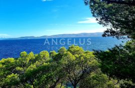 Omiška Rivijera - građ.zemljište PRVI RED DO MORA, pristup plaži, Omiš, Zemljište