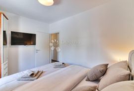 NOVI VINODOLSKI  NOVOUREĐENI APARTMAN, Novi Vinodolski, Διαμέρισμα