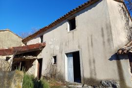 Buzet - 2 kuće i štala, 32.000m2, za OPG, seoski turizam !, Buzet, House