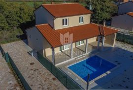 Nova kuća za odmor s bazenom u blizini Fažane, Pula, Kuća