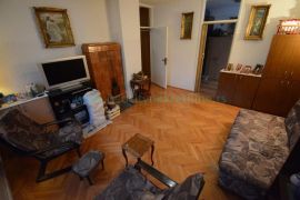 Voždovac, Braće Jerković, Jovana Bijelića, 2.5, 64m2, Voždovac, Appartment