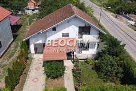 Zemun, Batajnica, Sekule Vitkovića, 5.0, 140m2 Busije, Zemun, Famiglia