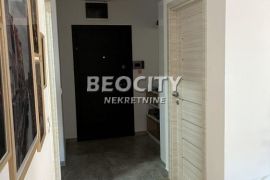 Novi Sad, Bulevar Evrope, Geri Karolja, 3.5, 110m2, Novi Sad - grad, Flat