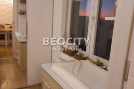 Novi Sad, Adice, Branka Ćopića, 1.5, 37m2 37m2+30m2 pomoćne prostorije, Novi Sad - grad, Flat