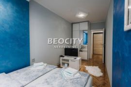 Novi Sad, Centar, Skerlićeva, 1.5, 38m2, Novi Sad - grad, Apartamento