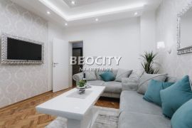 Novi Sad, Centar, Skerlićeva, 1.5, 38m2, Novi Sad - grad, Apartamento