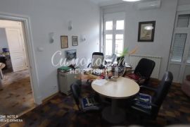 Salonac u plavoj zoni Beograda, Knez Mihailova, 5.0, 150m2, III, izuzetan ID#1444, Stari Grad, Flat