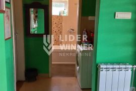 Luksuzno građena kuća novije gradnje na Fruškoj gori ID#119006, Sremski Karlovci, Casa