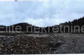 Fužine, Vrata - prodaja građevinskog zemljišta, 9.999 m2!, Fužine, Tierra
