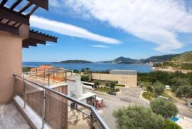 Luksuzan penthouse sa pogledom na more na Kamenovu, Budva, Wohnung