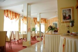 OBITELJSKI HOTEL U CENTRU DARUVARA !!, Daruvar, Εμπορικά ακίνητα