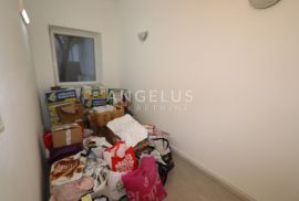 Zagreb, Petrova - katnica 180m2, najam, Donji Grad, Famiglia