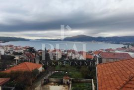 200 mod mora Stan 2S+DB + krovna terasa , garažno parking mjesto, Okrug, Apartamento