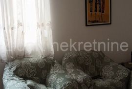Karaburma, Patrisa Lumumbe, prodaja sa nameštajem, Palilula, Appartamento