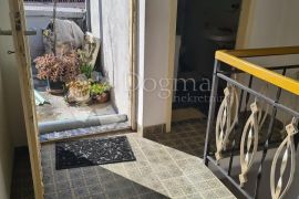 ŠIBENIK CENTAR  dvoetažni stan sa pogledom na more, Šibenik, Appartement