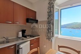 ISTRA, RABAC - Dva apartmana, prvi red do mora, Labin, Wohnung