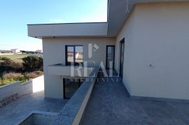 Pula -okolica Moderna luxsuzna villa 320m2, bazen !, Marčana, Famiglia