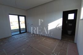 Pula -okolica Moderna luxsuzna villa 320m2, bazen !, Marčana, Famiglia