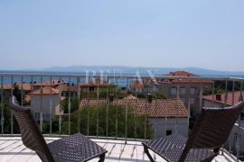 Novi Vinodolski-Centar, Pansion sa uhodanim poslom, Novi Vinodolski, Kuća