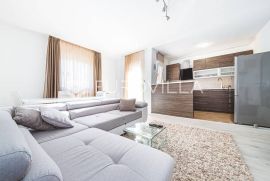 Novi Zagreb, Remetinec, moderan trosoban stan s vrtom NKP 75,95 m2 + PM, Zagreb, Apartamento