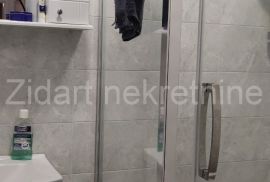 Zemun, Marije Bursać, lep trosoban stan, Zemun, Apartamento