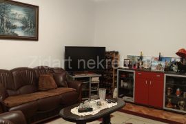 Zemun, Marije Bursać, lep trosoban stan, Zemun, Appartement