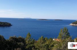 Predivno građevinsko zemljište u Karbunima u drugom redu od mora, Blato, Land