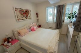 DVA STANA U KOMPLETU( CENTAR SPLITA ), Split, Apartamento