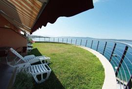 Hotel CRIKVENICA. HOTEL NA SAMOJ OBALI MORA!!, Crikvenica, Propiedad comercial