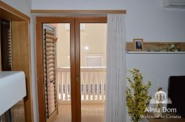 Kuća Medulin, apartmanski objekt., Medulin, بيت