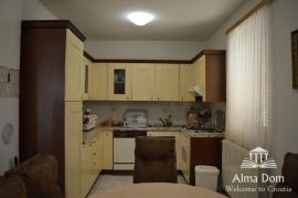 Kuća Medulin, apartmanski objekt., Medulin, Дом