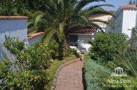 Kuća Prekrasna kuća u Banjolama sa vrtom iz snova!!!!, Medulin, بيت