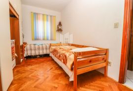 Rovinj, okolica, predivna kuća s okućnicom blizu mora, Rovinj, Casa