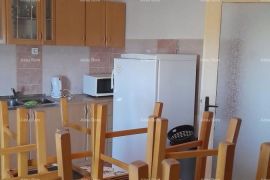 Kuća Prodaja, Ližnjan , kuća u nizu sa tri apartmana., Ližnjan, Famiglia